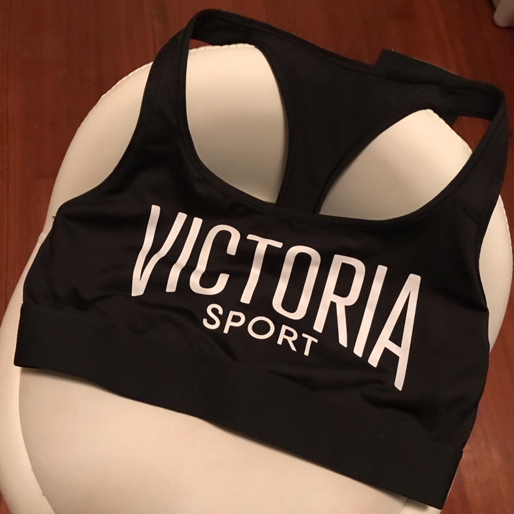 Victoria secret sports bra never worn